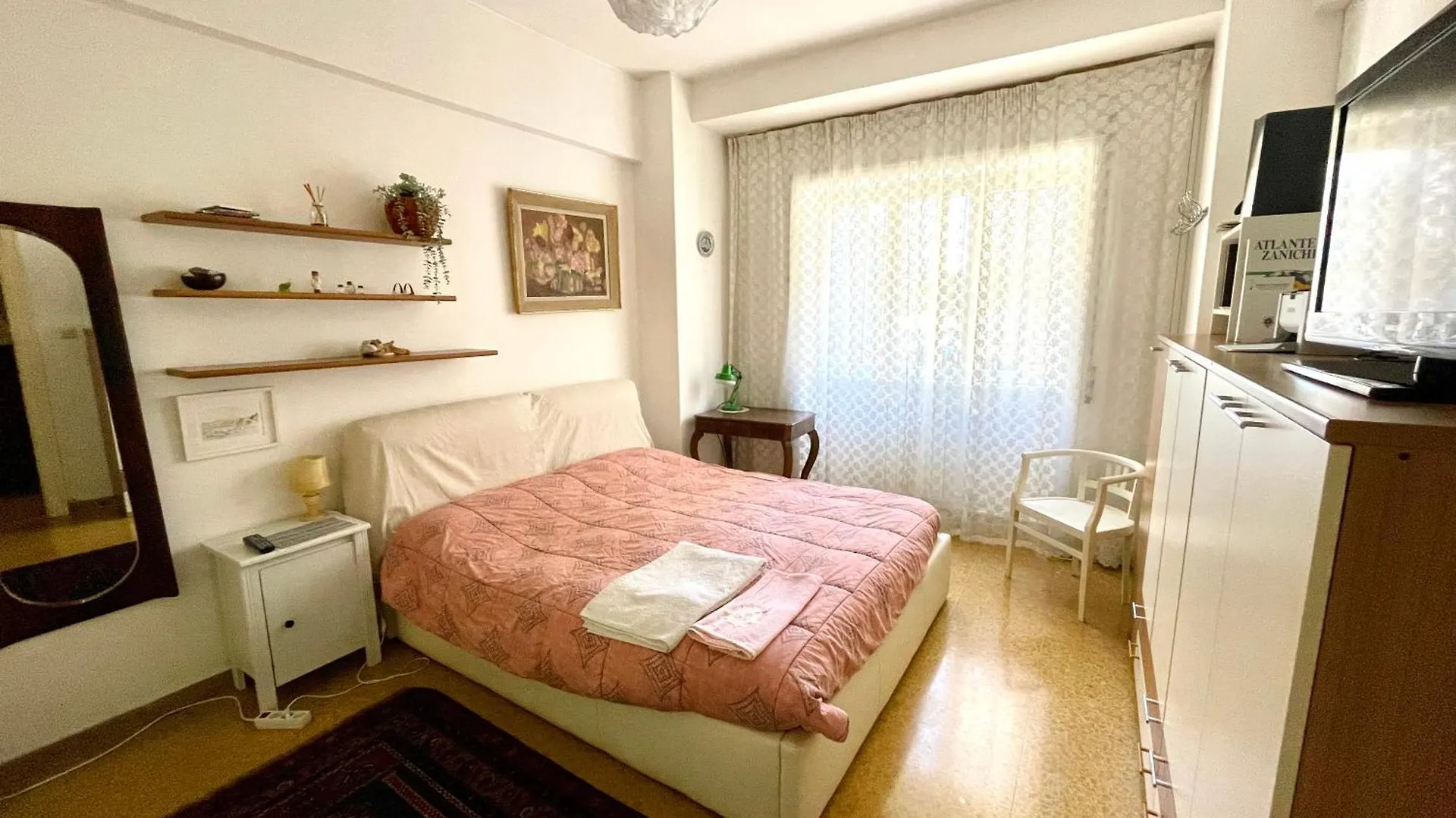 Grande Stanza Con Letto Matrimoniale Bagno Privato Zona San Paolo-Trastevere-Roma Tre 